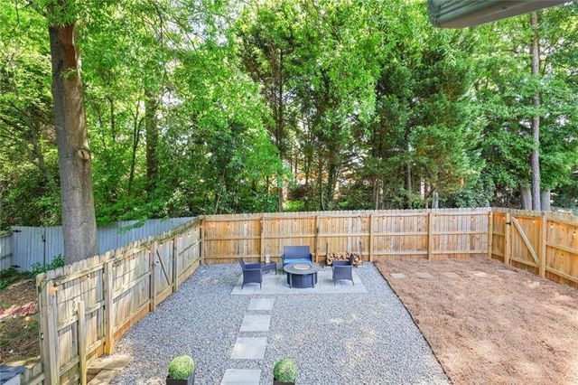 1032 Creatwood Circle, Smyrna, GA 30080