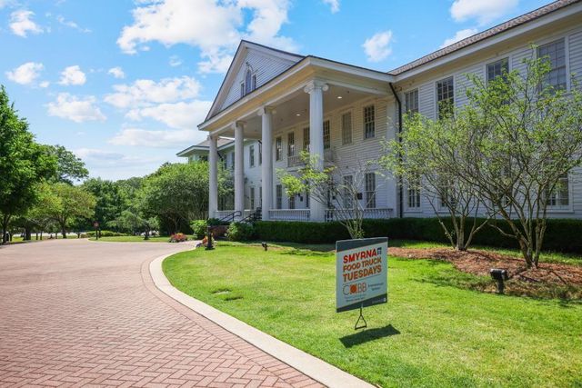 1032 Creatwood Circle, Smyrna, GA 30080