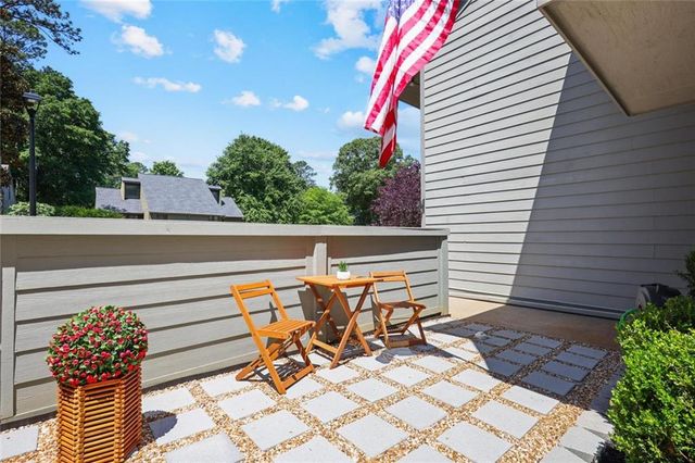 1032 Creatwood Circle, Smyrna, GA 30080