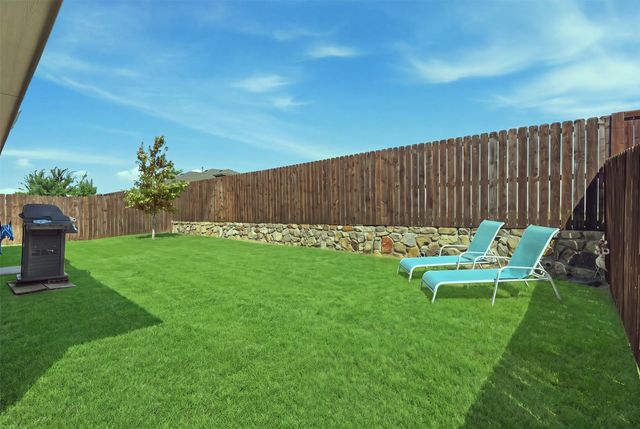 14025 Ilderton Street, Pilot Point, TX 76258