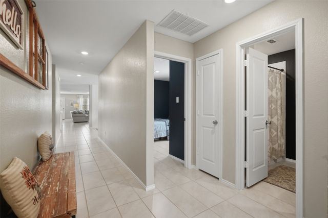 14025 Ilderton Street, Pilot Point, TX 76258