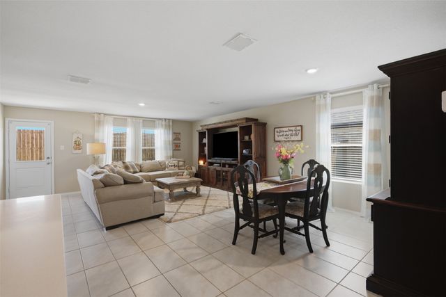 14025 Ilderton Street, Pilot Point, TX 76258