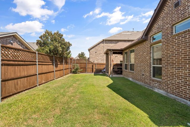 1729 Halifax Street, Roanoke, TX 76262