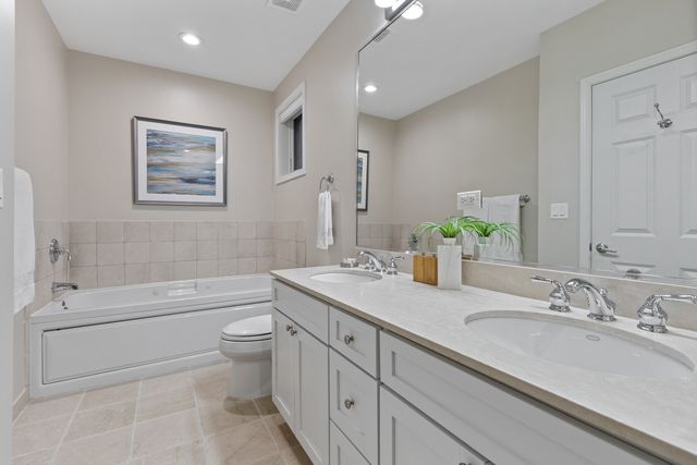 3534 N Fremont Street 3, Chicago, IL 60657
