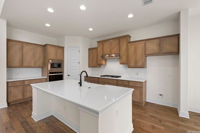 1482 LYME PARK, Bulverde, TX 78163