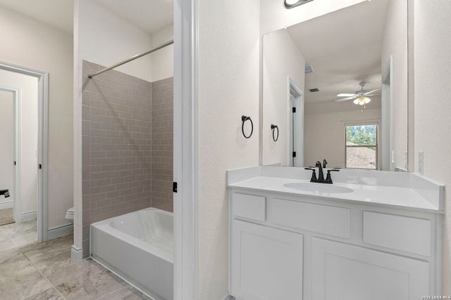 1482 LYME PARK, Bulverde, TX 78163