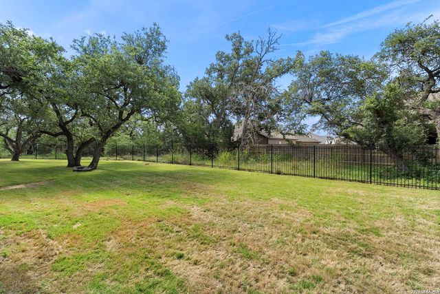 1482 LYME PARK, Bulverde, TX 78163