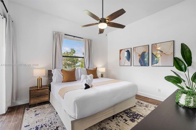 11613 NW 5th Street, Plantation, FL 33325