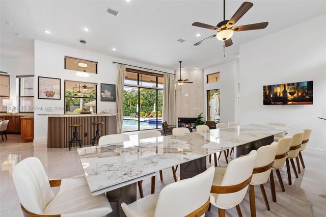 11613 NW 5th Street, Plantation, FL 33325