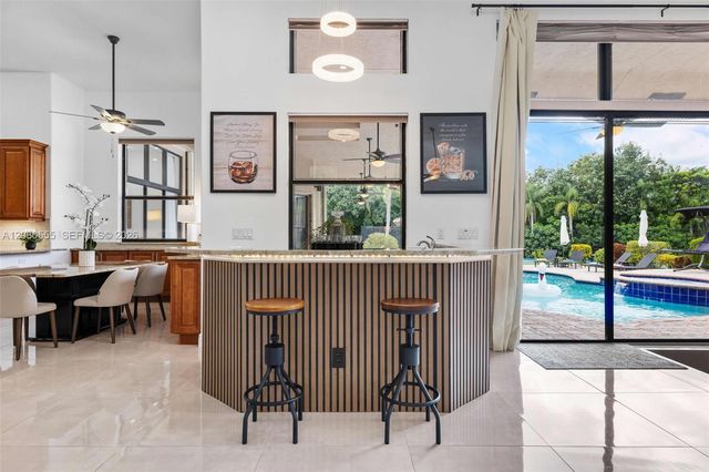 11613 NW 5th Street, Plantation, FL 33325