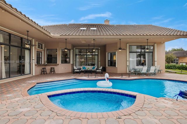 11613 NW 5th Street, Plantation, FL 33325