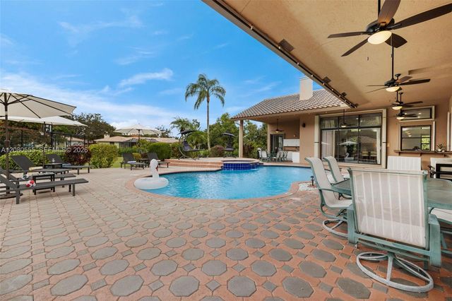 11613 NW 5th Street, Plantation, FL 33325
