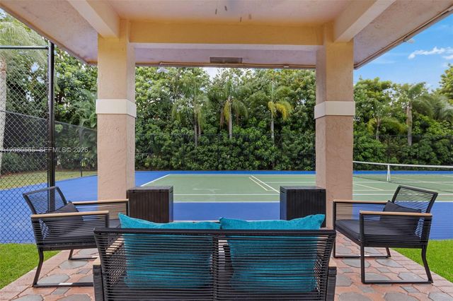 11613 NW 5th Street, Plantation, FL 33325