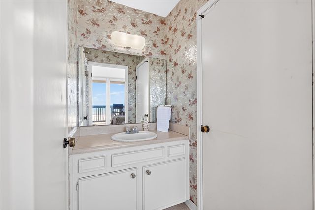 15002 WINDWARD Dr 202, Corpus Christi, TX 78418