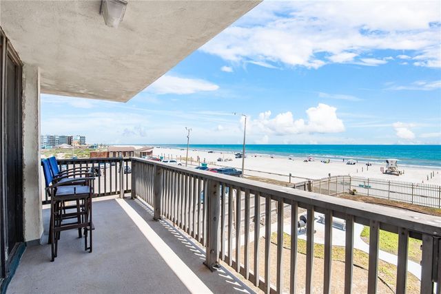 15002 WINDWARD Dr 202, Corpus Christi, TX 78418