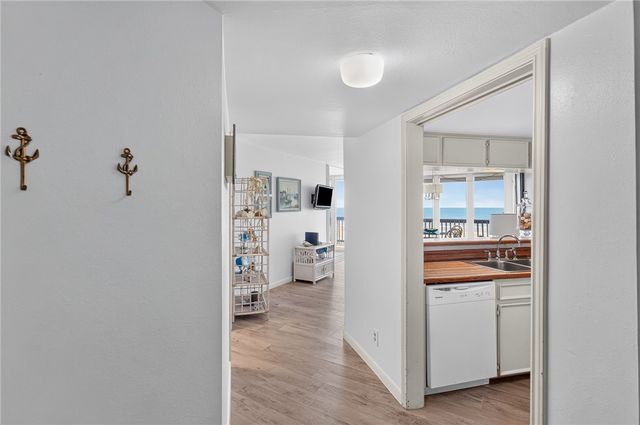 15002 WINDWARD Dr 202, Corpus Christi, TX 78418
