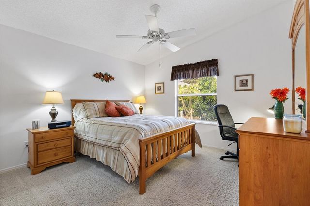 1358 HOLLYBERRY PLACE, The Villages, FL 32162