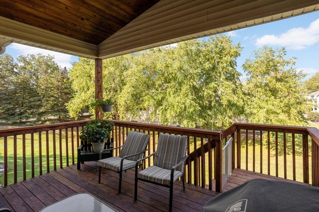 2644 Boulder Way, Burnsville, MN 55337