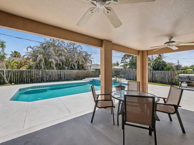 2674 SE Creston Lane, Port St. Lucie, Port St Lucie, FL 34952