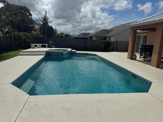 2674 SE Creston Lane, Port St. Lucie, Port St Lucie, FL 34952