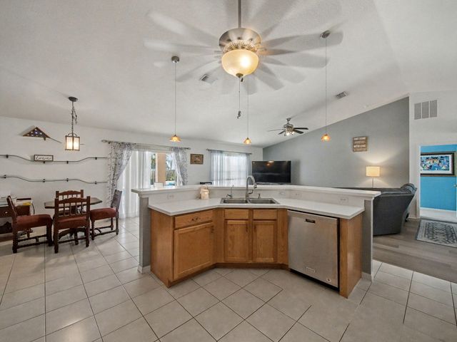 2674 SE Creston Lane, Port St. Lucie, Port St Lucie, FL 34952