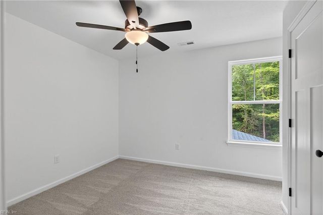 6469 Quaker DR, Suffolk, VA 23437