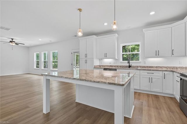 6469 Quaker DR, Suffolk, VA 23437