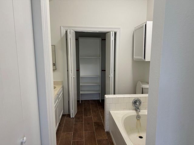 138 Coffee Lane, Lake Jackson, TX 77566