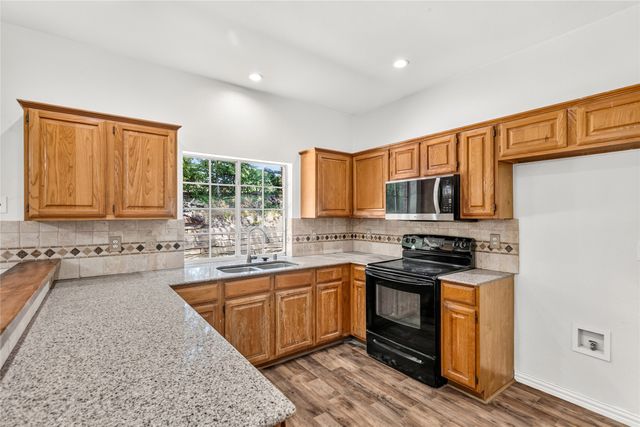 1008 Hyde Park Drive, Mckinney, TX 75069