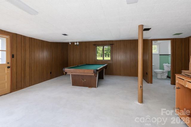 216 31st Avenue NW, Hickory, NC 28601