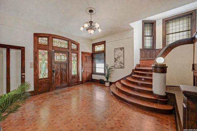 109 E Woodlawn, San Antonio, TX 78212