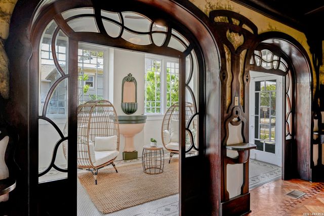 109 E Woodlawn, San Antonio, TX 78212