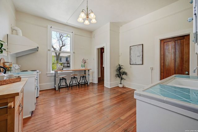 109 E Woodlawn, San Antonio, TX 78212