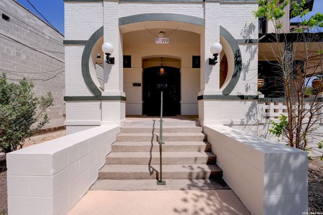 109 E Woodlawn, San Antonio, TX 78212