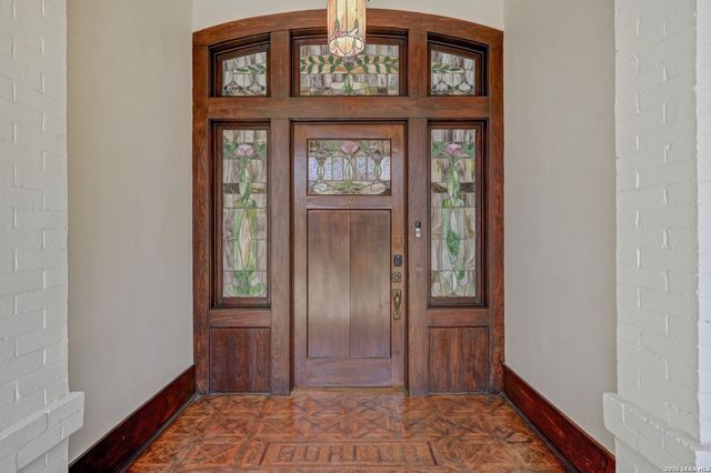 109 E Woodlawn, San Antonio, TX 78212