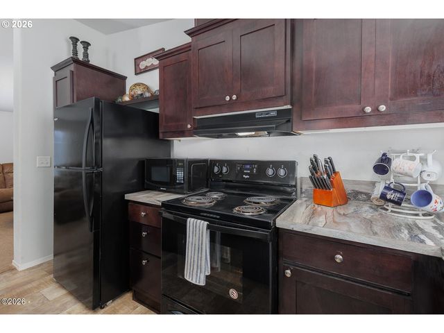 3620 SEA MIST Ave, Depoe Bay, OR 97341