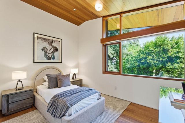 1353 Martin Avenue, Palo Alto, CA 94301