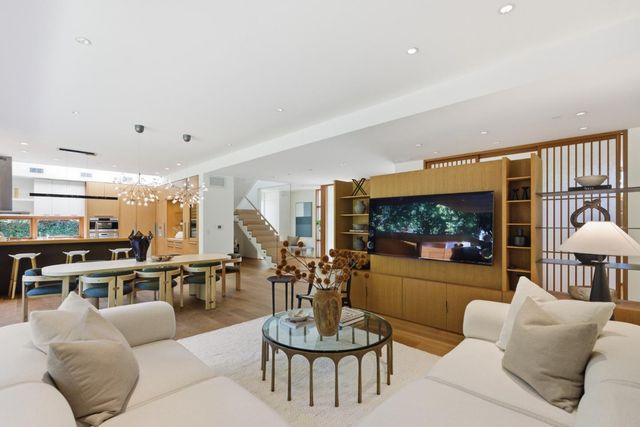 1353 Martin Avenue, Palo Alto, CA 94301