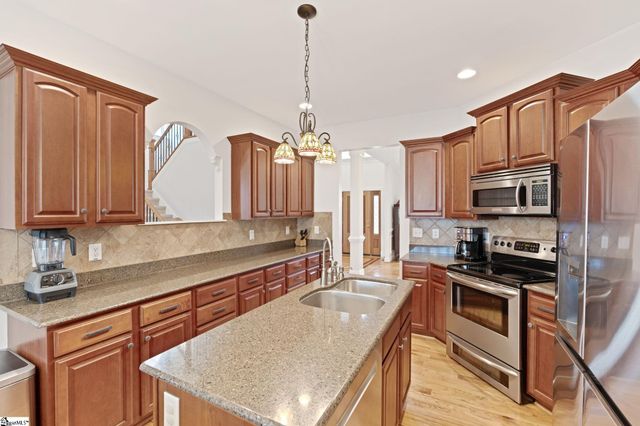 530 Woodheights Way, Travelers Rest, SC 29690