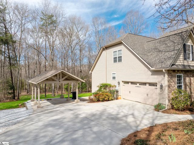 530 Woodheights Way, Travelers Rest, SC 29690