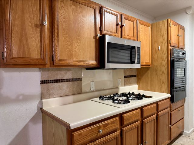 1519 Clearbrook Street, Lancaster, TX 75134