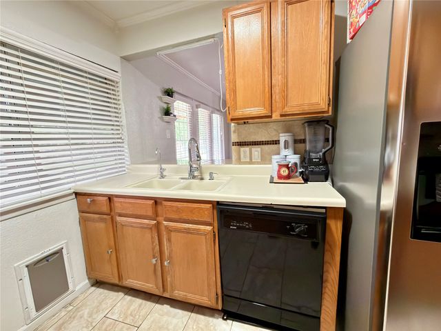 1519 Clearbrook Street, Lancaster, TX 75134