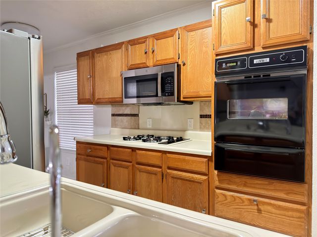 1519 Clearbrook Street, Lancaster, TX 75134