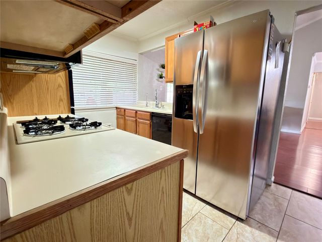 1519 Clearbrook Street, Lancaster, TX 75134