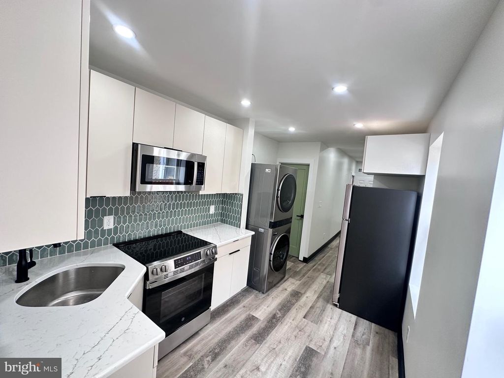 2539 N MARSHALL ST, Philadelphia, PA 19133