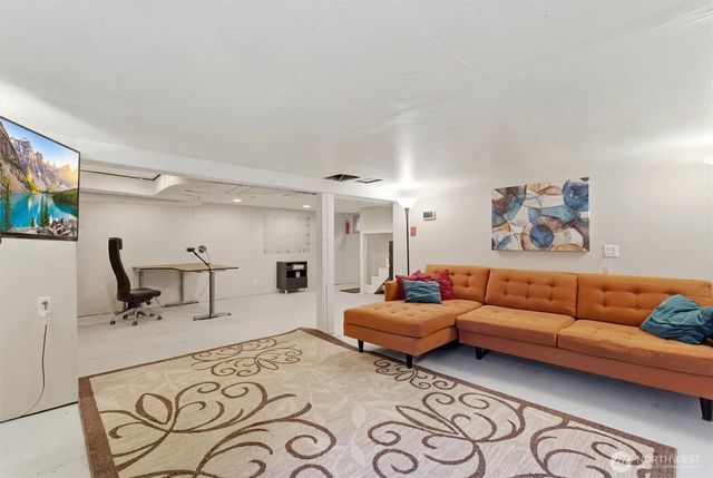 1600 27th Avenue, Seattle, WA 98122