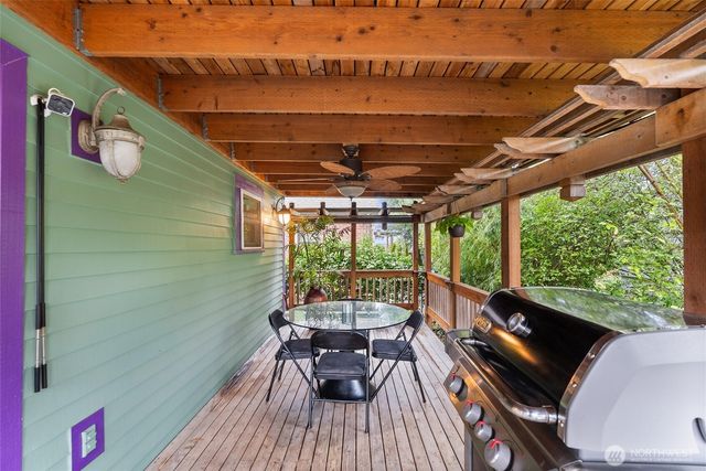 1600 27th Avenue, Seattle, WA 98122