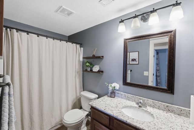 12612 E Cherry Creek St, Wichita, KS 67207