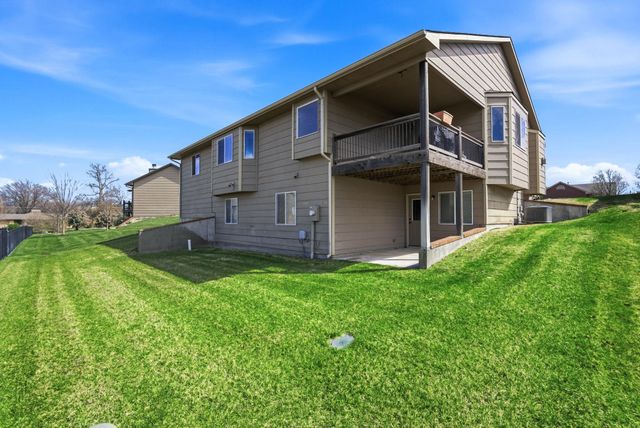 12612 E Cherry Creek St, Wichita, KS 67207