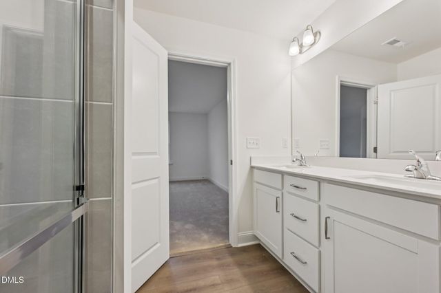 945 Kensley Grove Lane, Fuquay Varina, NC 27526